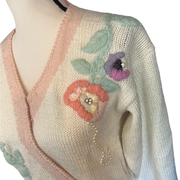 🚫SOLD🚫 Vintage 80s Ginenne Knit Embroidered Floral Coquette Sweater - Picture 6 of 8